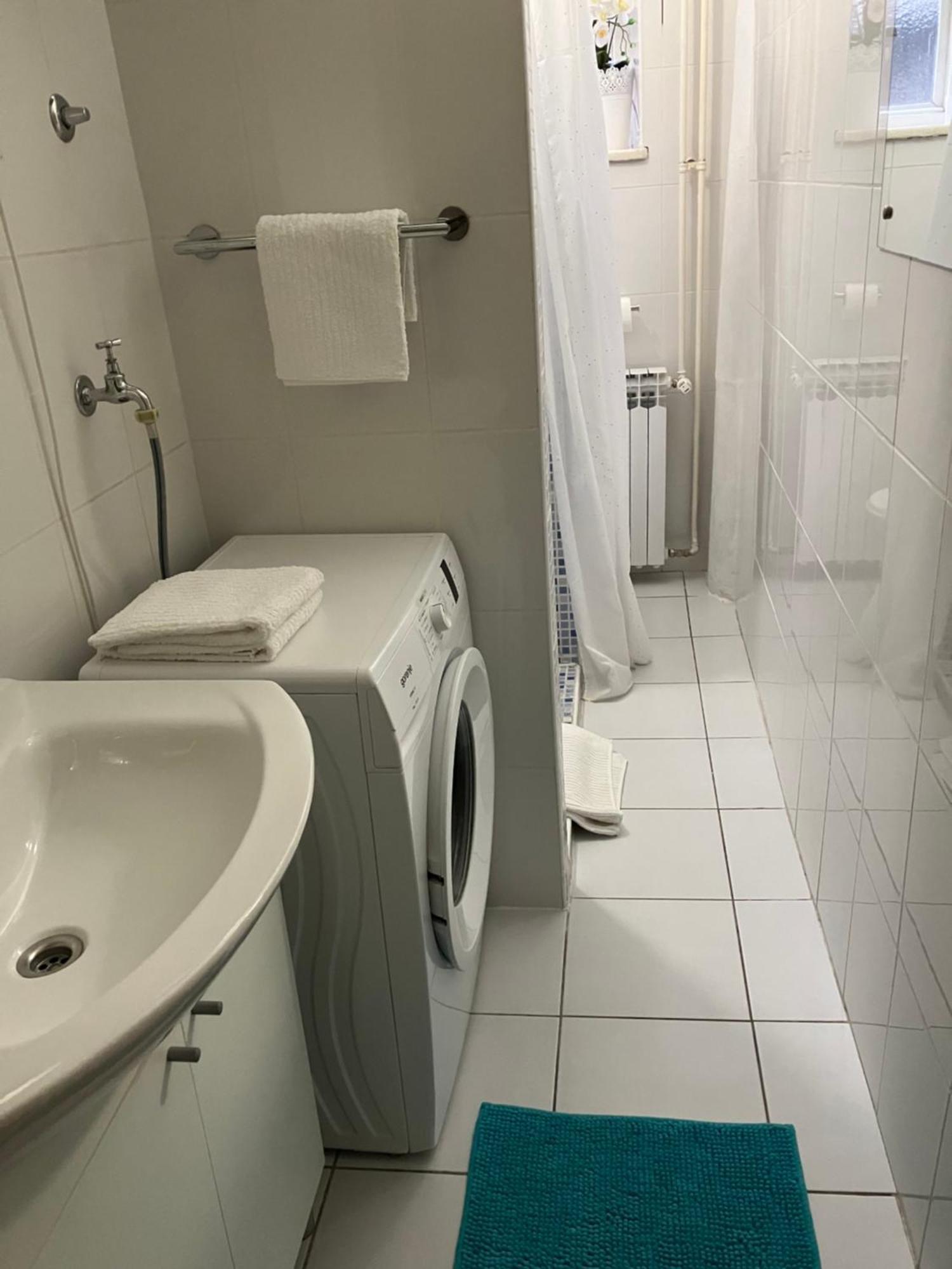Square 12 Osijek Apartment Ngoại thất bức ảnh